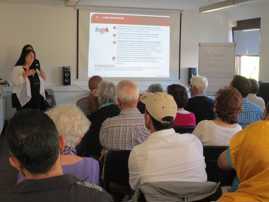 Informationsveranstaltung in der Ehrenamtsagentur mit den Referentinnen Sandra Karl (Jobcenter Trier) und Isabel Lutz (Agentur für Arbeit Trier), Foto: Ehrenamtsagentur Trier