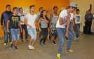 We No Speak Americano“ – sondern Deutsch! Die Jugendlichen tanzen eine Choreographie zu dem Hit von Yolanda Be Cool & DCUP.